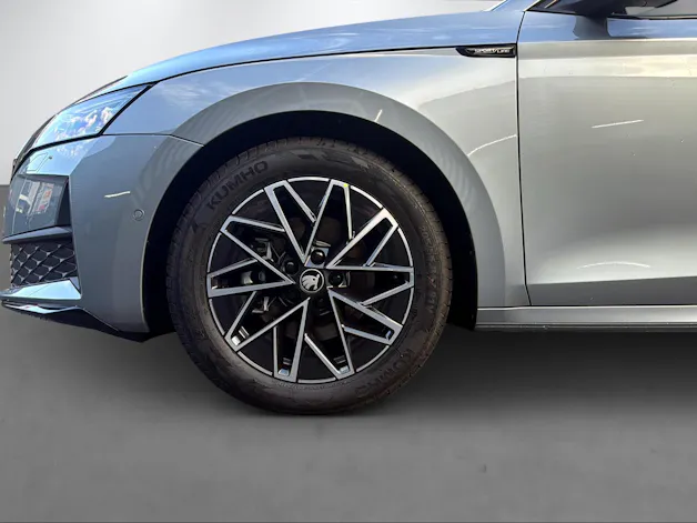 SKODA Octavia Combi 2.0 TSI Dynamic 4x4 DSG