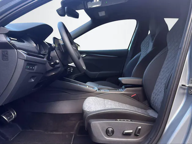 SKODA Octavia Combi 2.0 TSI Dynamic 4x4 DSG