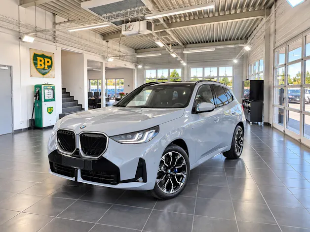 BMW X3 xDrive 20i 48V M Sport Pro + AHK 2400kg + Werksgarantie 07.2030