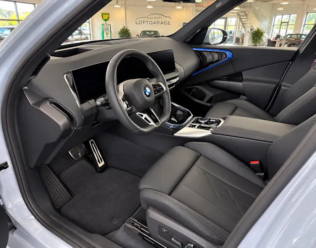 BMW X3 xDrive 20i 48V M Sport Pro + AHK 2400kg + Werksgarantie 07.2030