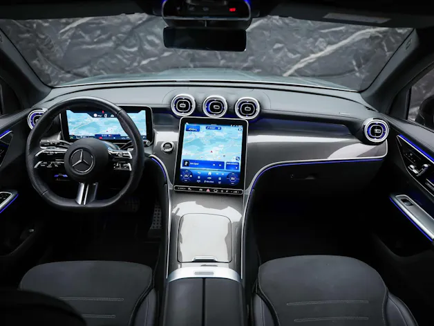 MERCEDES-BENZ GLC 300 d 4Matic AMG Line 9G-Tronic *21" Felgen*Digital Light*AHK*