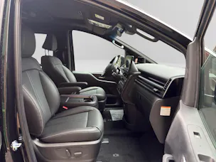 HYUNDAI Staria Premium 84 kWh Vertex