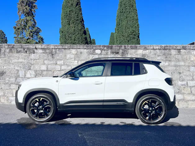 JEEP Avenger 1.2 MHEV 85th Anniversary 4xe