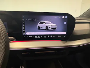 AUDI Q4 e-tron SUV quattro performance Attraction