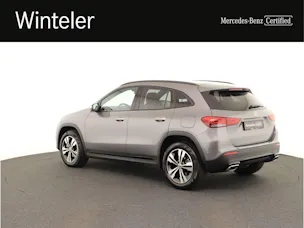 MERCEDES-BENZ GLA 200 Progressive
