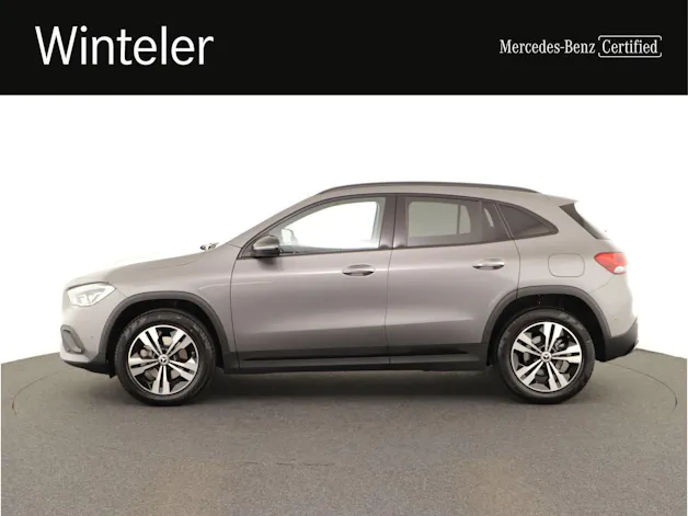 MERCEDES-BENZ GLA 200 Progressive