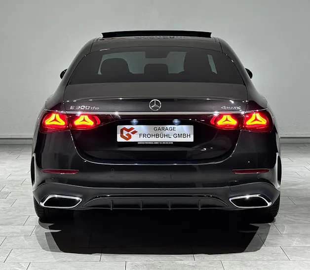 MERCEDES-BENZ E 300 de 4Matic 9G-Tronic | CH | 1.Hand |
