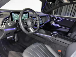 MERCEDES-BENZ E 300 de 4Matic 9G-Tronic | CH | 1.Hand |
