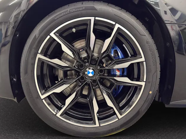 BMW i4 M60