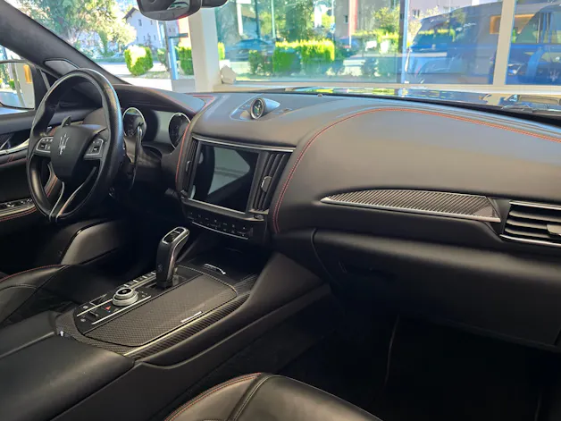 MASERATI Levante 3.8 V8 Trofeo Q4 Automatica - Facelift 2021
