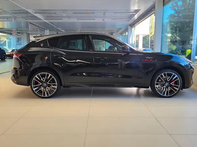 MASERATI Levante 3.8 V8 Trofeo Q4 Automatica - Facelift 2021