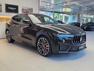 MASERATI Levante 3.8 V8 Trofeo Q4 Automatica - Facelift 2021