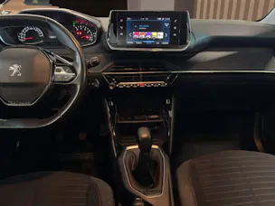PEUGEOT 208 1.2 PureTech Active Pack
