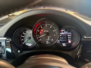 PORSCHE Macan GTS PDK