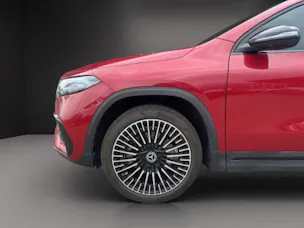MERCEDES-BENZ EQA 300 4M Swiss Star