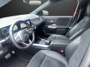MERCEDES-BENZ EQA 300 4M Swiss Star