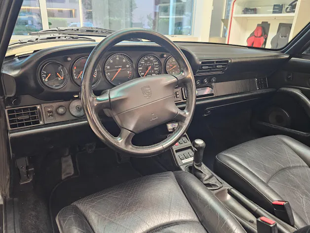 PORSCHE 911 Carrera 4 Cabrio