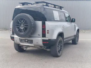 Land Rover Defender 110 P400 I6 First Edition 3.0 MHEV AT8