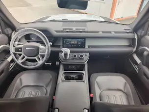 Land Rover Defender 110 P400 I6 First Edition 3.0 MHEV AT8