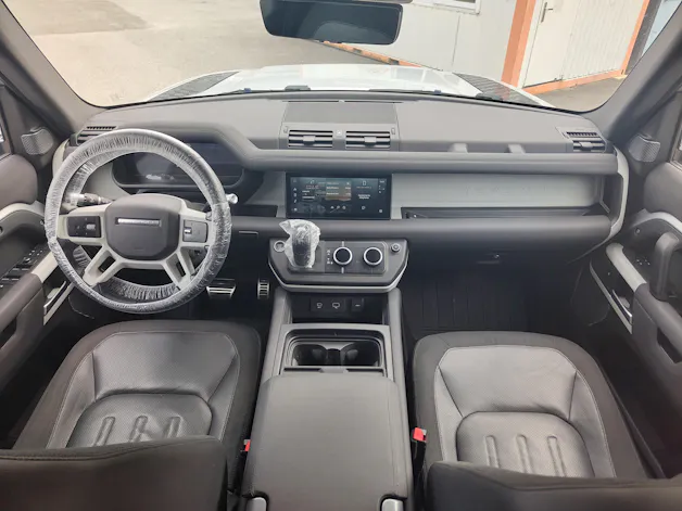 Land Rover Defender 110 P400 I6 First Edition 3.0 MHEV AT8
