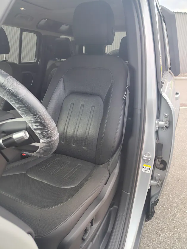 Land Rover Defender 110 P400 I6 First Edition 3.0 MHEV AT8