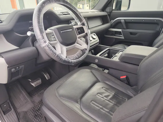 Land Rover Defender 110 P400 I6 First Edition 3.0 MHEV AT8