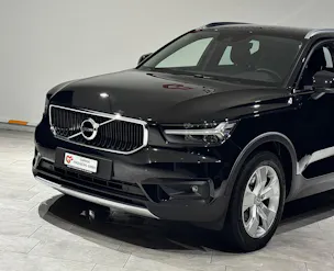 VOLVO XC40 B4 Benzin Mild Hybrid AWD Momentum Geartronic | 1.Hand | AHK |