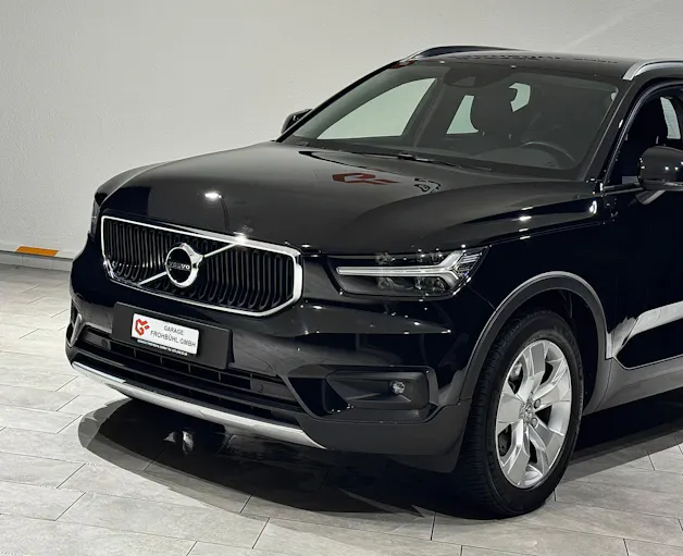 VOLVO XC40 B4 Benzin Mild Hybrid AWD Momentum Geartronic | 1.Hand | AHK |