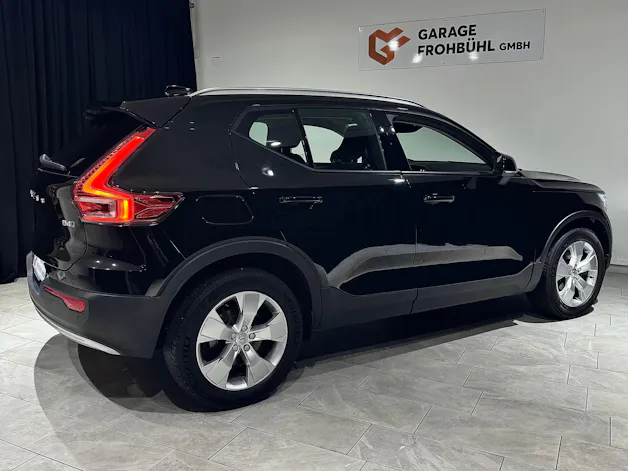 VOLVO XC40 B4 Benzin Mild Hybrid AWD Momentum Geartronic | 1.Hand | AHK |