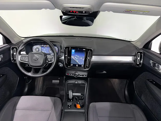 VOLVO XC40 B4 Benzin Mild Hybrid AWD Momentum Geartronic | 1.Hand | AHK |