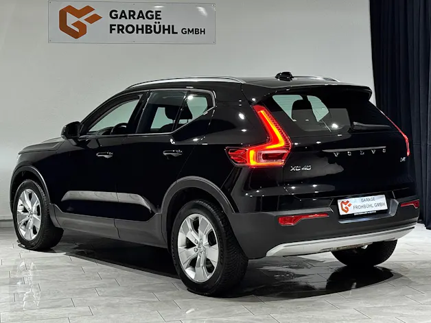 VOLVO XC40 B4 Benzin Mild Hybrid AWD Momentum Geartronic | 1.Hand | AHK |