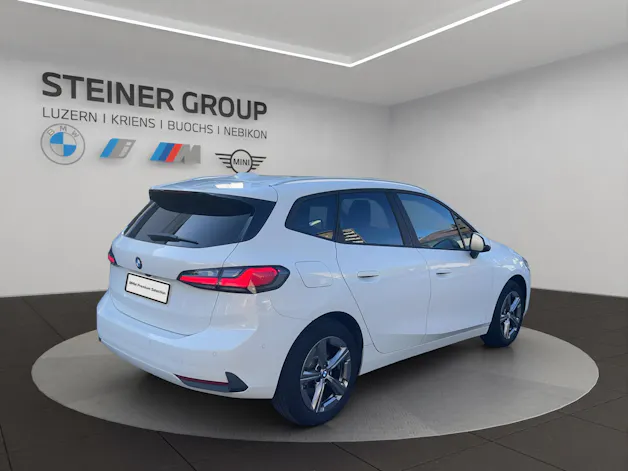 BMW 223d Active Tourer xDrive DKG