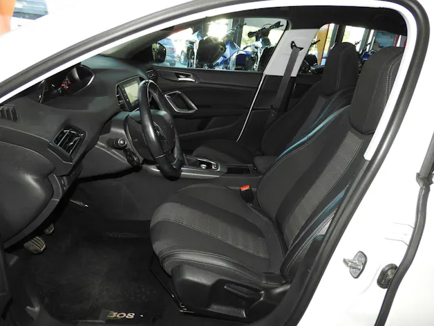 PEUGEOT 308 1.2 Turbo 110CV Allure