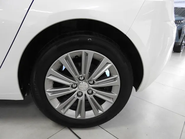 PEUGEOT 308 1.2 Turbo 110CV Allure