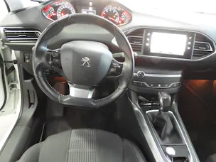 PEUGEOT 308 1.2 Turbo 110CV Allure