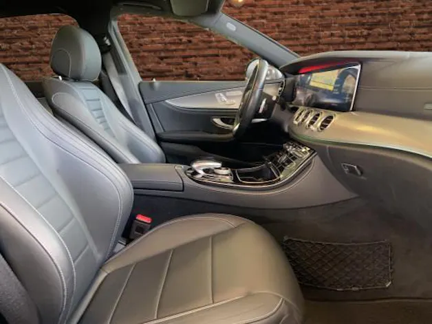 MERCEDES-BENZ E 200 AMG Line 4Matic