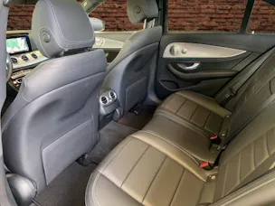 MERCEDES-BENZ E 200 AMG Line 4Matic