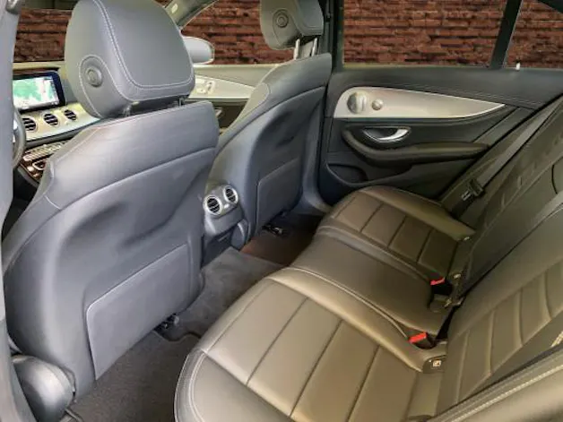 MERCEDES-BENZ E 200 AMG Line 4Matic
