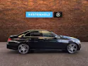 MERCEDES-BENZ E 200 AMG Line 4Matic