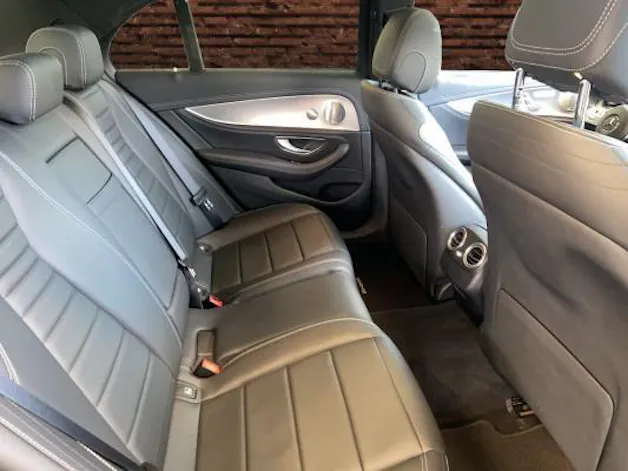 MERCEDES-BENZ E 200 AMG Line 4Matic