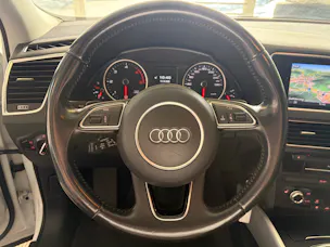 AUDI Q5 2.0 TDI quattro S-tronic | CH | Designpaket Sport | Adaptiv Tempomat | DAB | 19" | AMBITION | Xenon Plus |