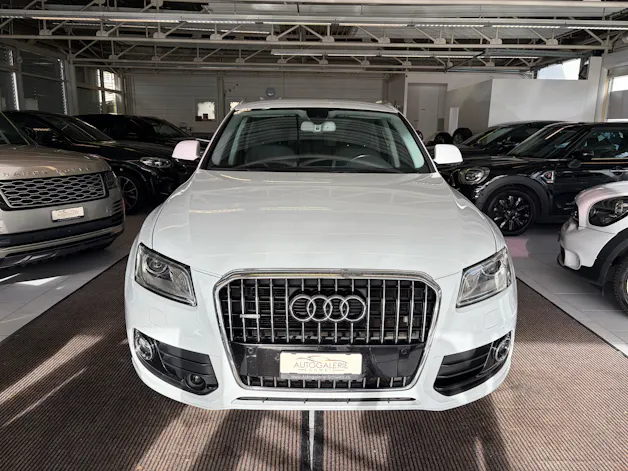 AUDI Q5 2.0 TDI quattro S-tronic | CH | Designpaket Sport | Adaptiv Tempomat | DAB | 19" | AMBITION | Xenon Plus |
