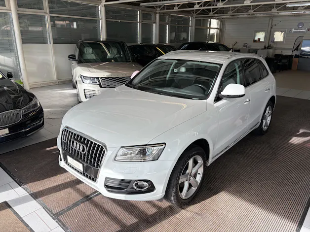 AUDI Q5 2.0 TDI quattro S-tronic | CH | Designpaket Sport | Adaptiv Tempomat | DAB | 19" | AMBITION | Xenon Plus |