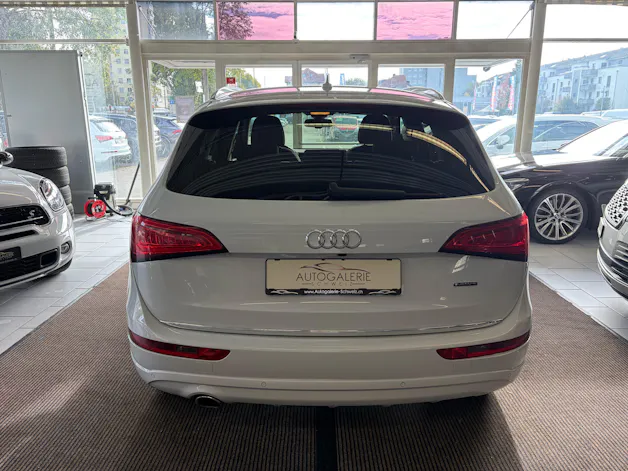 AUDI Q5 2.0 TDI quattro S-tronic | CH | Designpaket Sport | Adaptiv Tempomat | DAB | 19" | AMBITION | Xenon Plus |