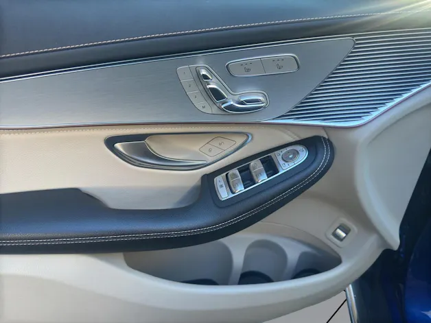 MERCEDES-BENZ EQC 400 AMG Line 4Matic