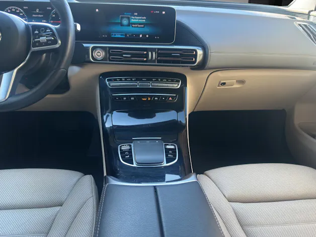 MERCEDES-BENZ EQC 400 AMG Line 4Matic