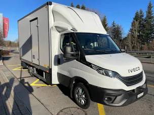 IVECO Daily 35 S 18H A8 für Durchlader einsetzbar