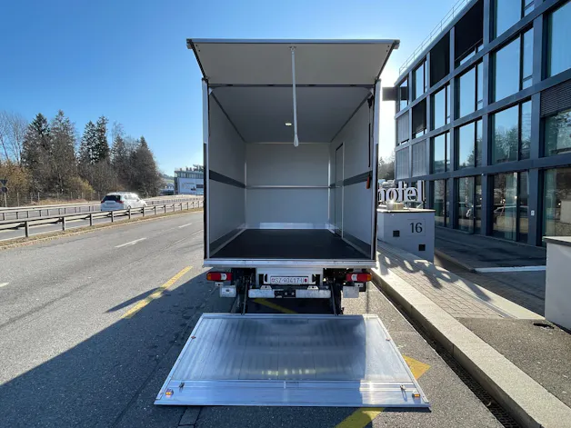 IVECO Daily 35 S 18H A8 für Durchlader einsetzbar