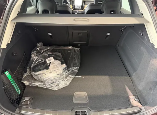 VOLVO XC60 T6 eAWD PluginHybrid Plus Dark Geartronic