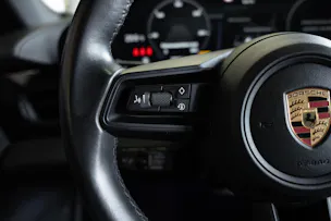 PORSCHE Taycan 4 Cross Turismo